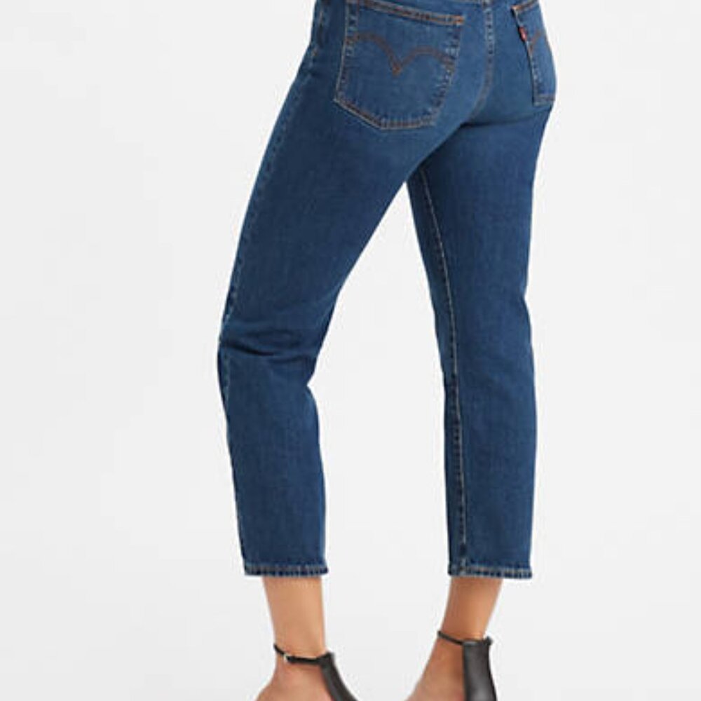 Levi's Wedgie Straight Jeans Size 26 85% Cotton with Stretch Dark Wash